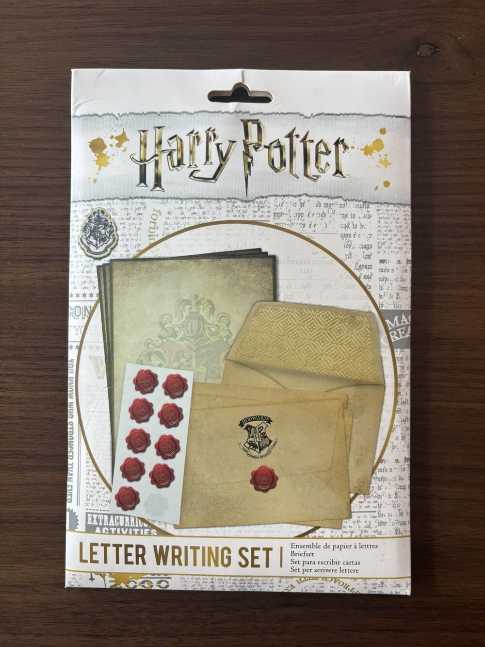 Harry Potter Hogwarts Letter Writing Set Stationery Kit Paper Envelopes Stickers
